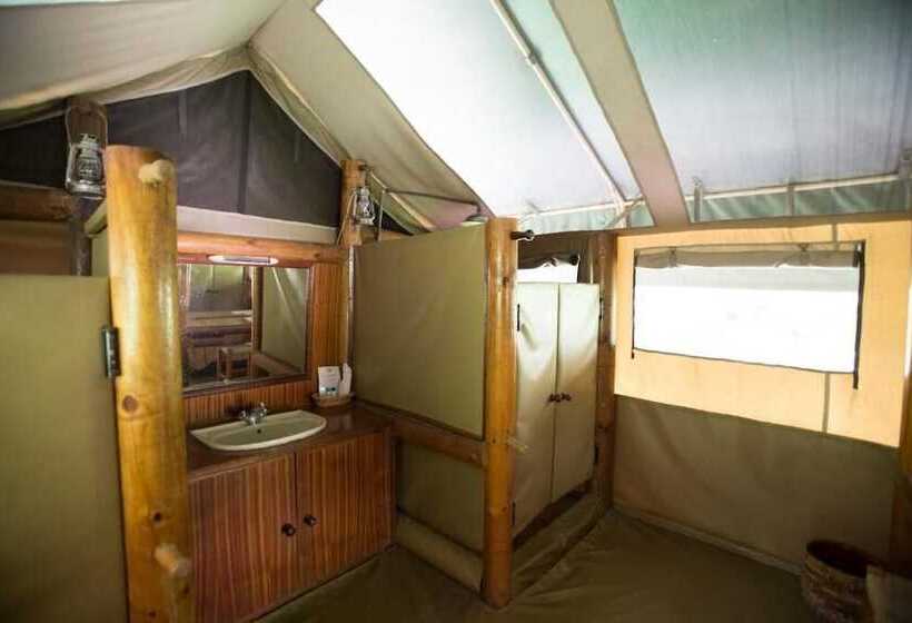 هتل Siana Springs Tented Camp