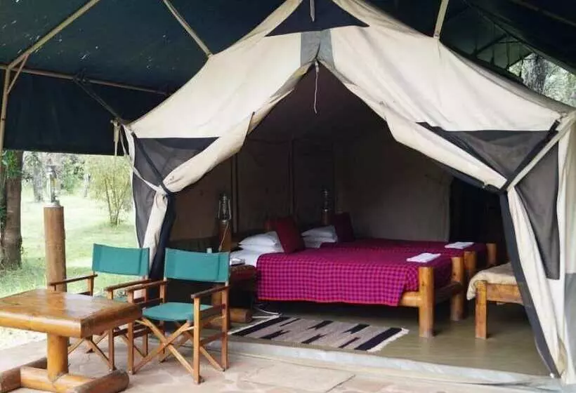 هتل Siana Springs Tented Camp