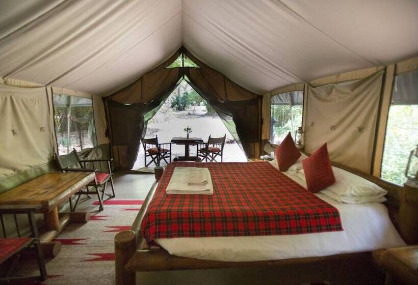هتل Siana Springs Tented Camp