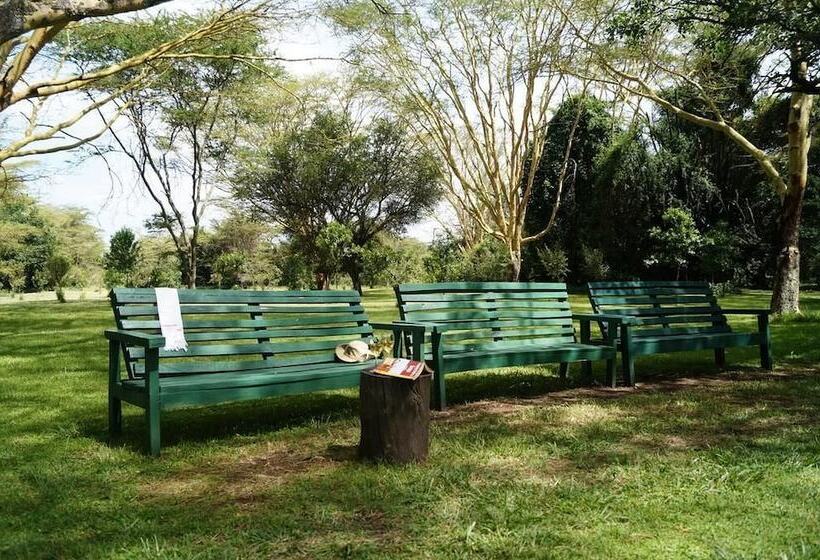 هتل Siana Springs Tented Camp