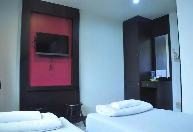 هتل Thara House