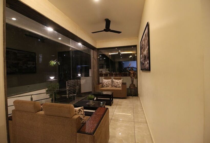 בית מלון כפרי The Butterfly Luxury Serviced Apartments Visakhapatnam