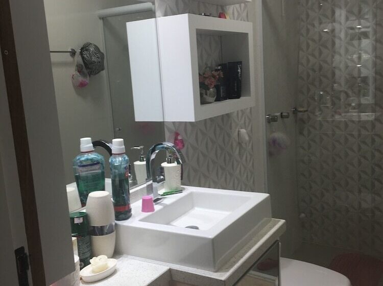 Отель Valentina 24 Horas