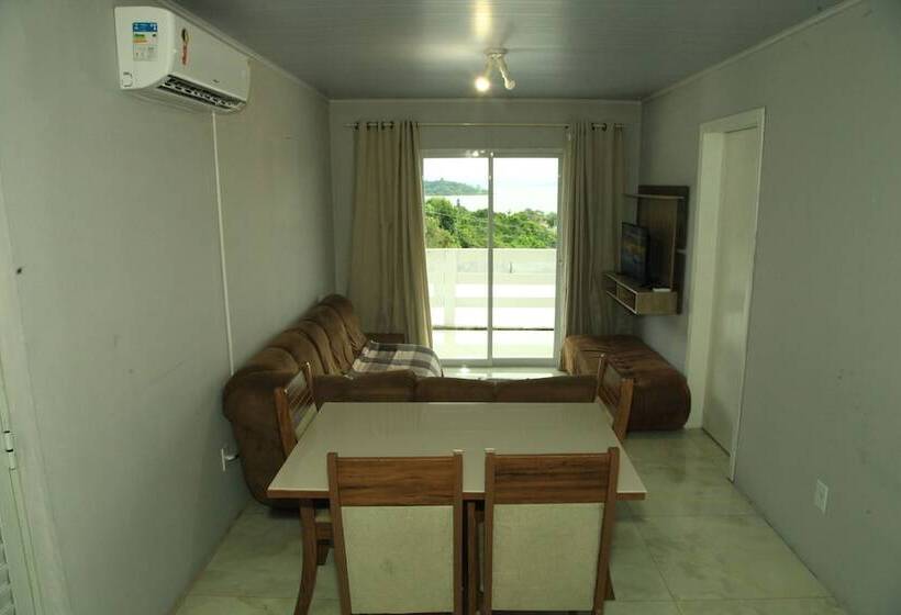 Отель Valentina 24 Horas