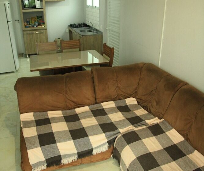 Отель Valentina 24 Horas