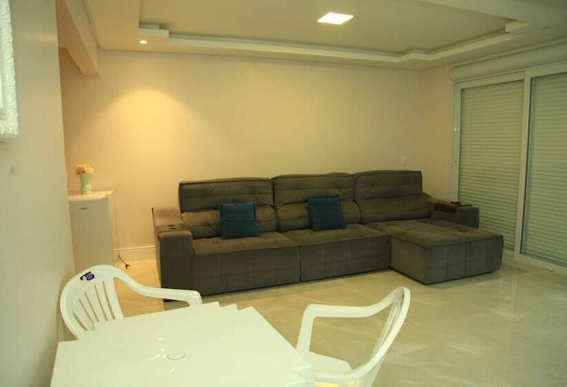 Отель Valentina 24 Horas