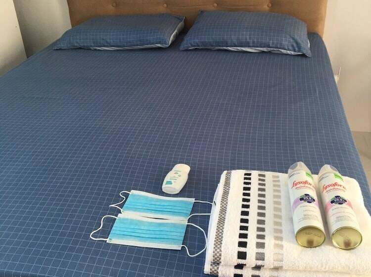 Отель Valentina 24 Horas