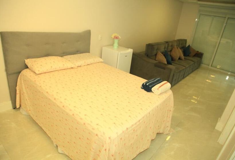 Отель Valentina 24 Horas