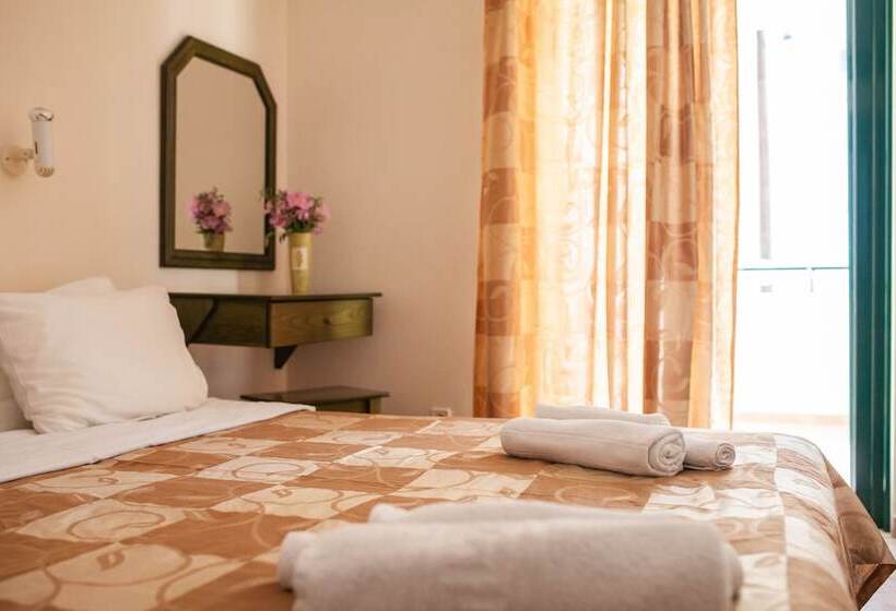 호텔 Villa Cariatis