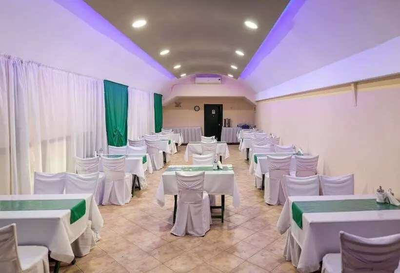 ホテル Villa Cariatis