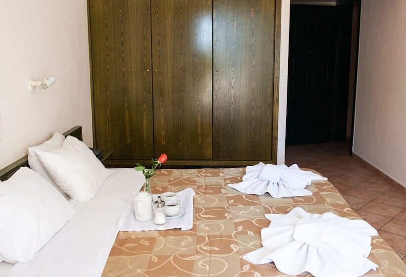 호텔 Villa Cariatis