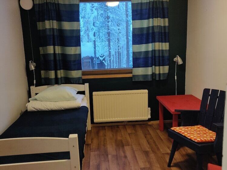 Kuerkievari Kuerhostel