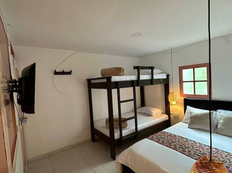 Mahalo Hostel Boutique