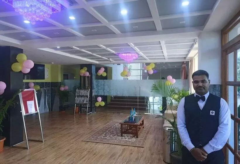 Modern Hotel And Restaurant