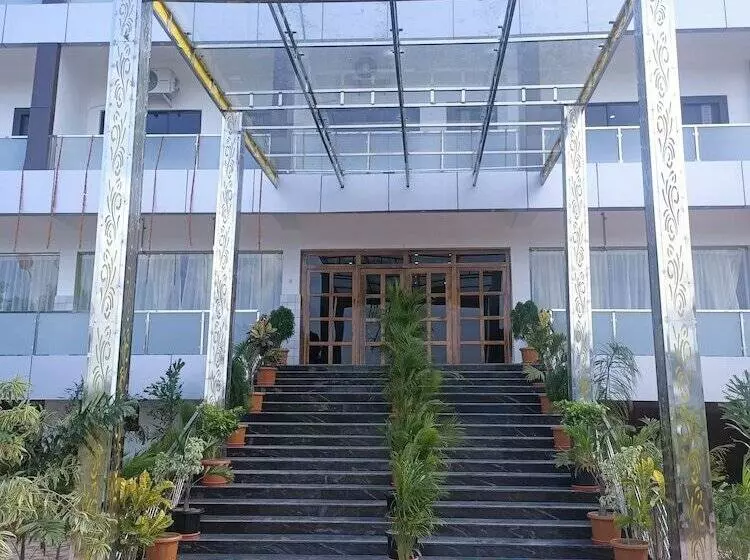 Modern Hotel And Restaurant