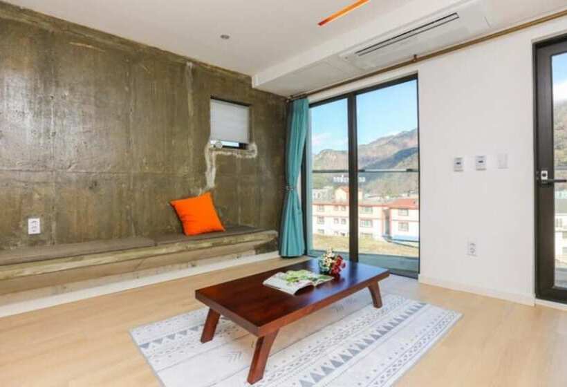 Muju Dada Pension [built In 2016]