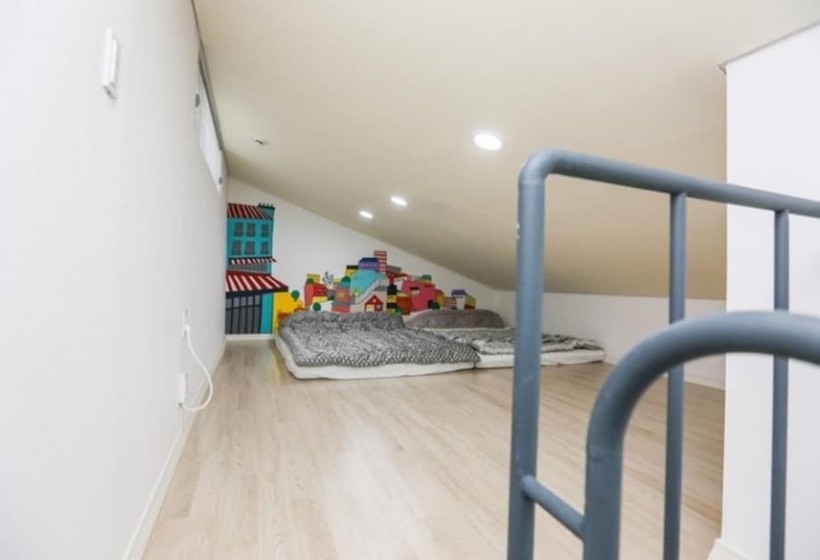 Muju Dada Pension [built In 2016]