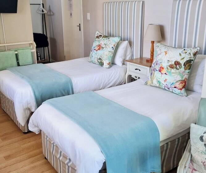 Пансион Cherry Berry Lodge