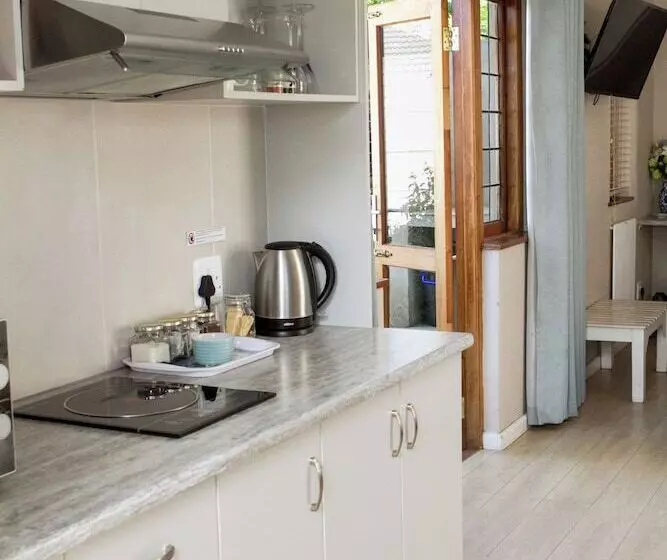 Majatalo Cherry Berry Lodge