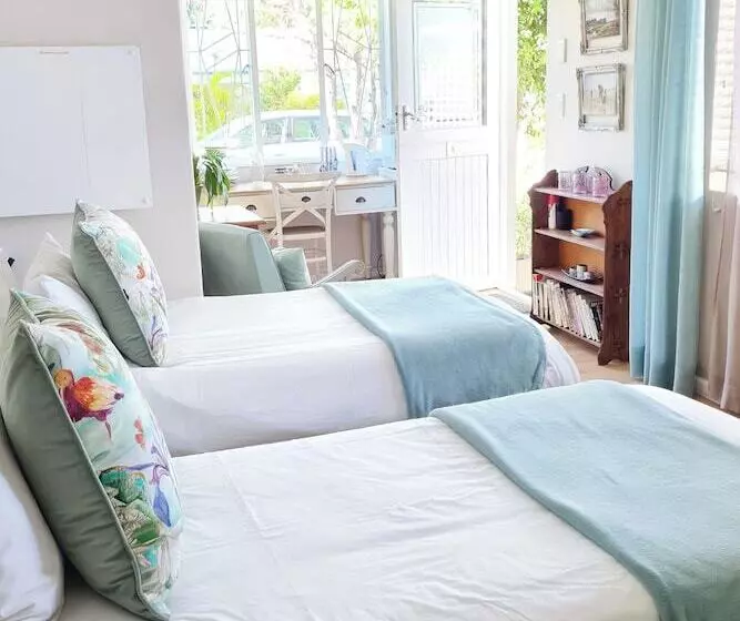 Majatalo Cherry Berry Lodge