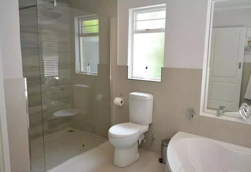 Majatalo Cherry Berry Lodge