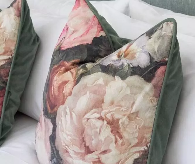 Majatalo Cherry Berry Lodge