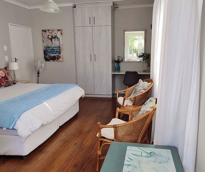 Пансион Cherry Berry Lodge