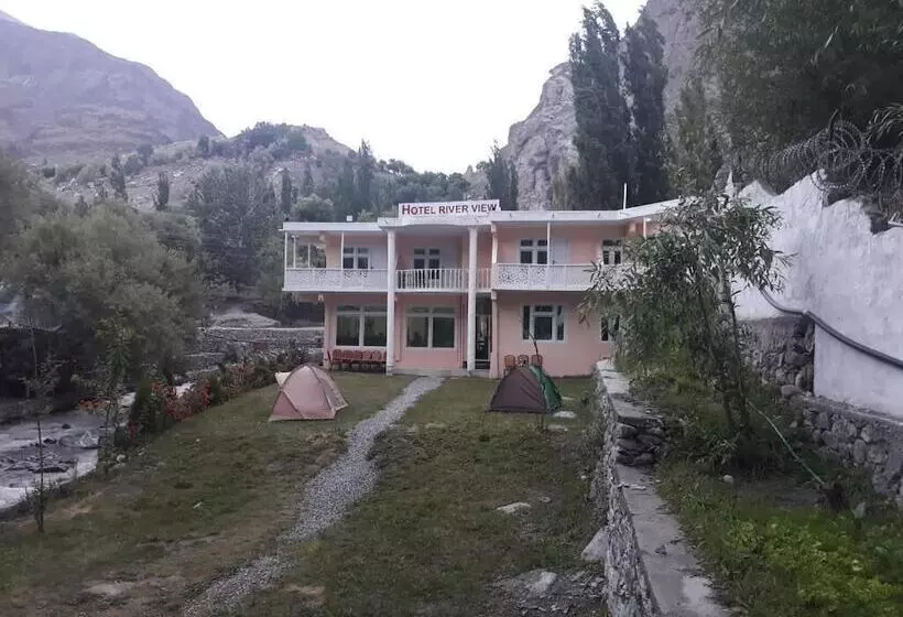 پانسیون Comfort Inn Skardu