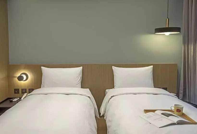 پانسیون Day Plus Sun Moon Lake