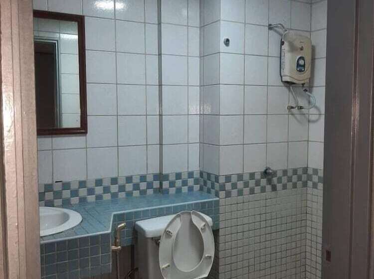 Seri Bulan Condominium