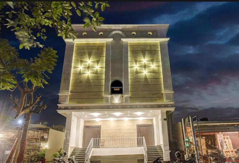 هتل Aurelia Grand Lucknow Couple Friendly