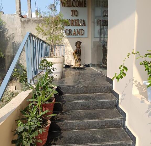 هتل Aurelia Grand Lucknow Couple Friendly