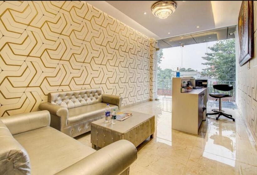 هتل Aurelia Grand Lucknow Couple Friendly