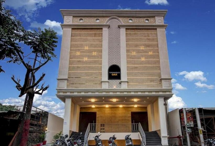 هتل Aurelia Grand Lucknow Couple Friendly