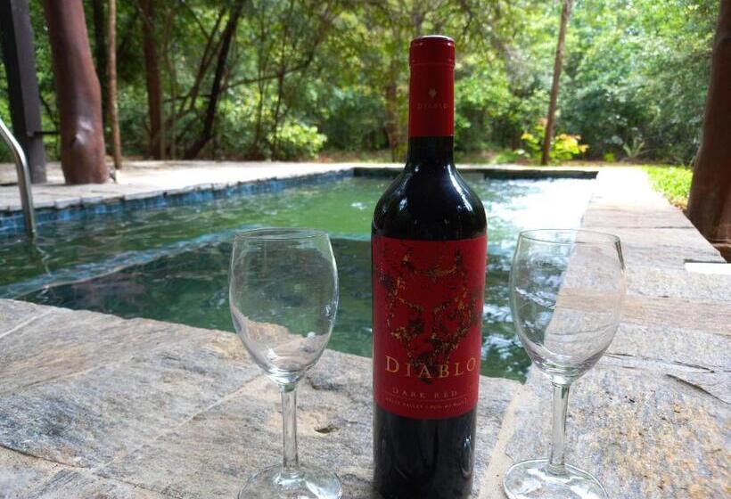 Отель Hornbill Forest Habarana