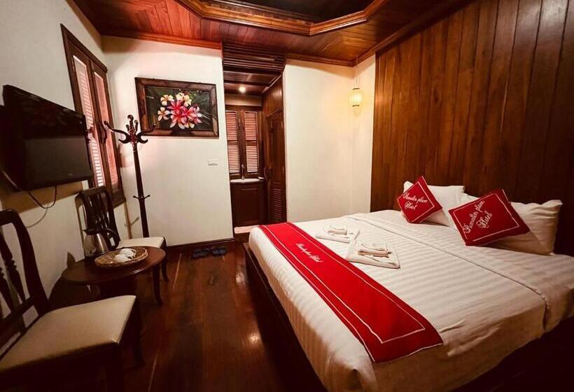 هتل Pumalin Villa