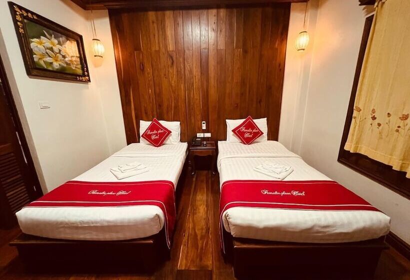 هتل Pumalin Villa