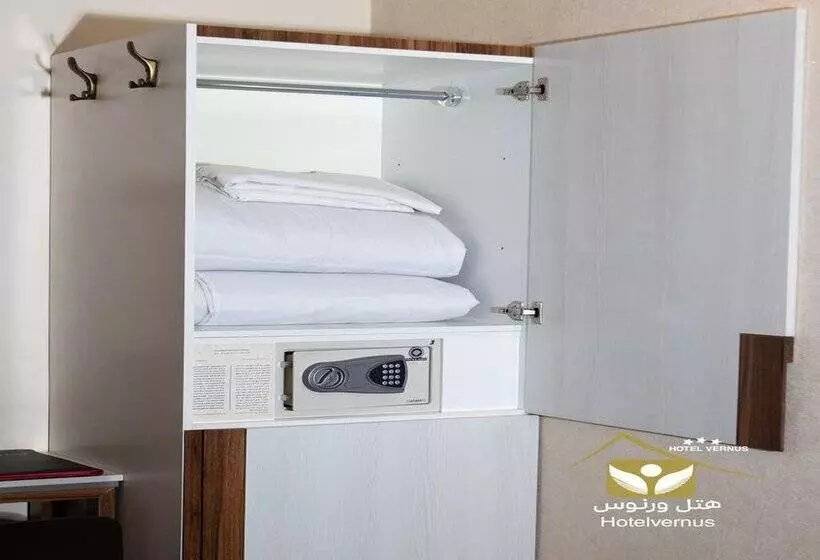 هتل Vernus