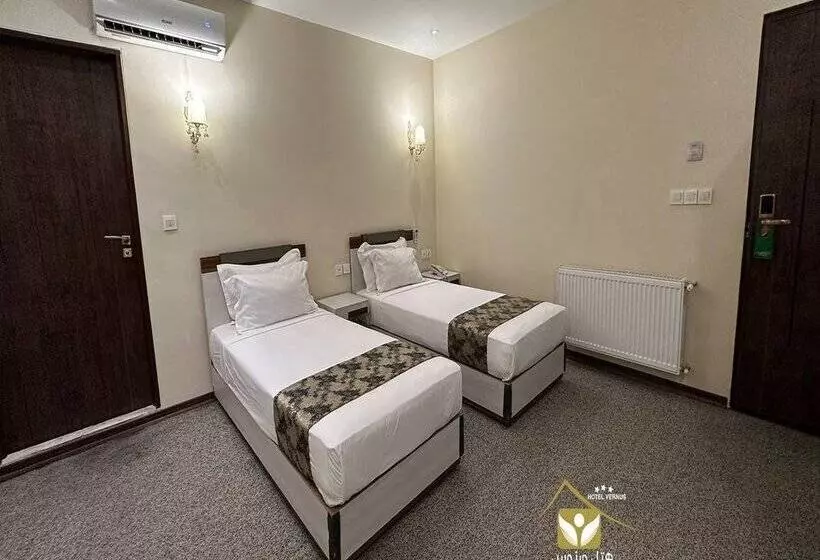 هتل Vernus