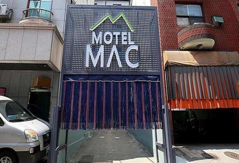 Motel Mac