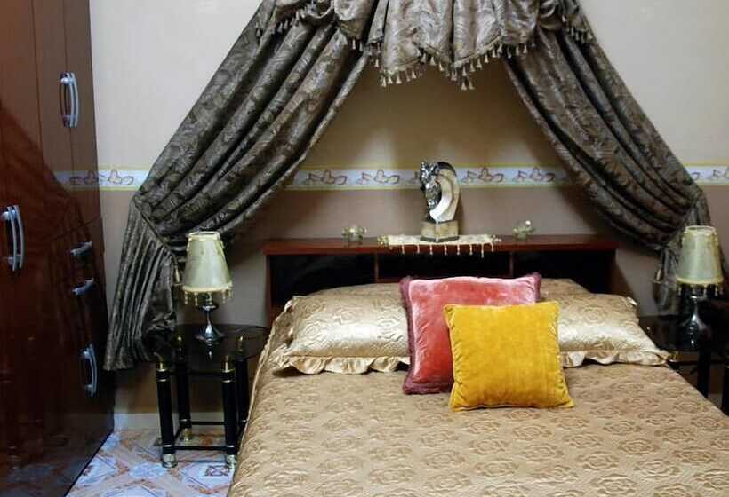 پانسیون Hostal Los Vitrales