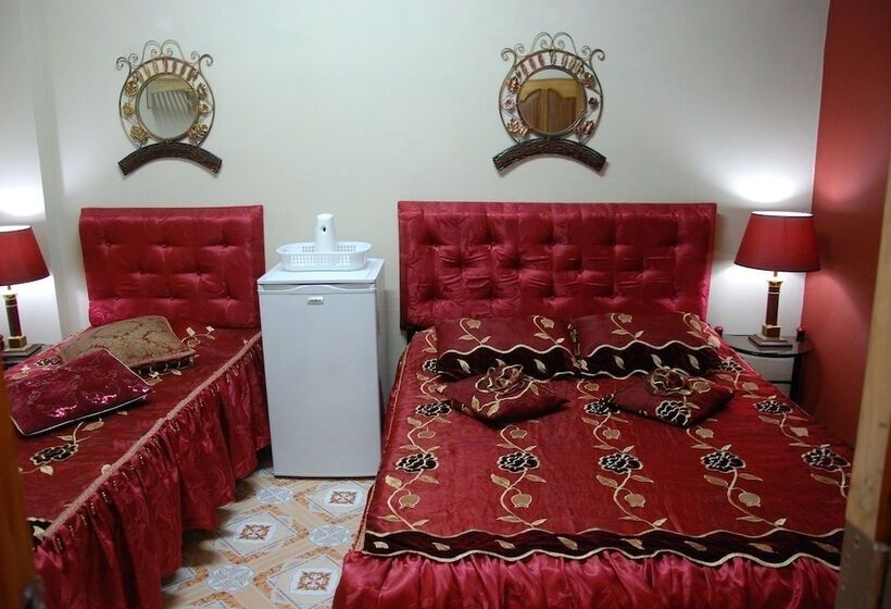 پانسیون Hostal Los Vitrales