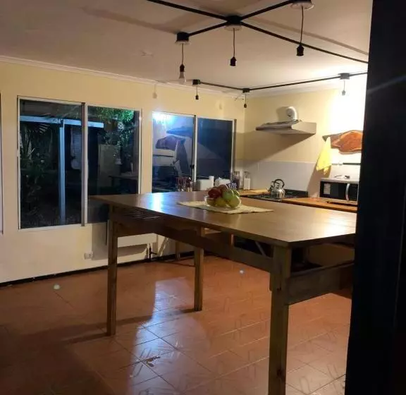 ペンション Lao Hostel