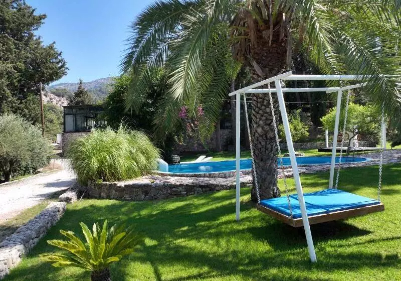 Hotelli Agrology Lux