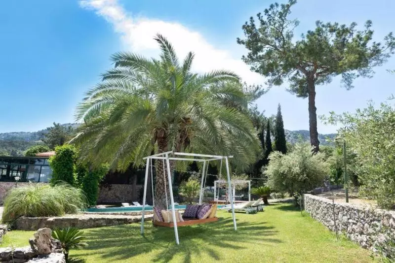 Hotelli Agrology Lux