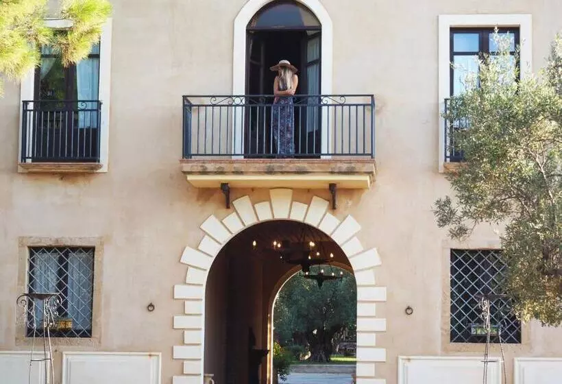 هتل Il Borghetto Beach Club Resort