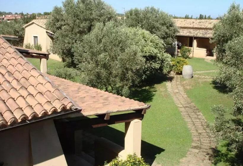 هتل Il Borghetto Beach Club Resort