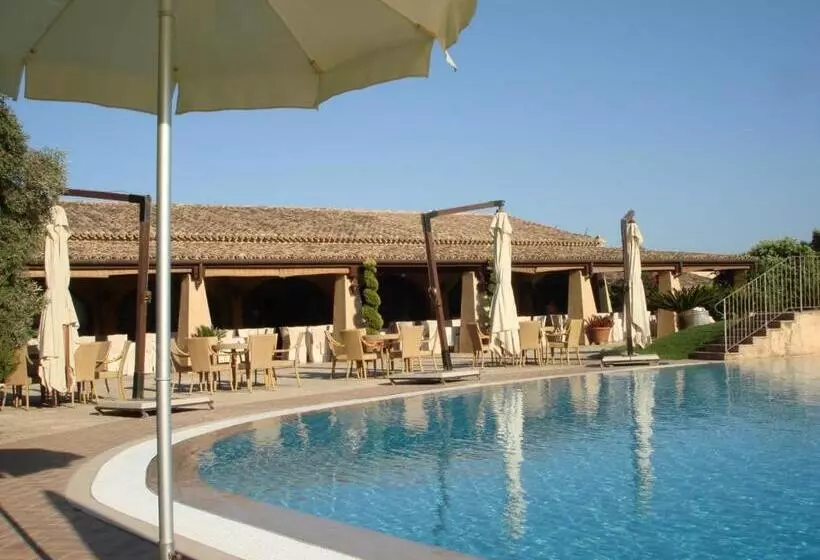 هتل Il Borghetto Beach Club Resort