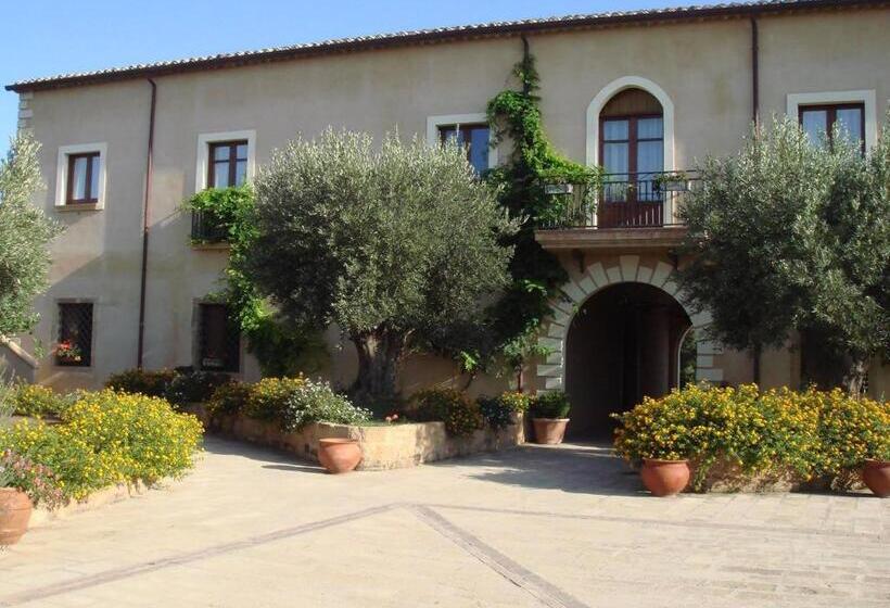 هتل Il Borghetto Beach Club Resort