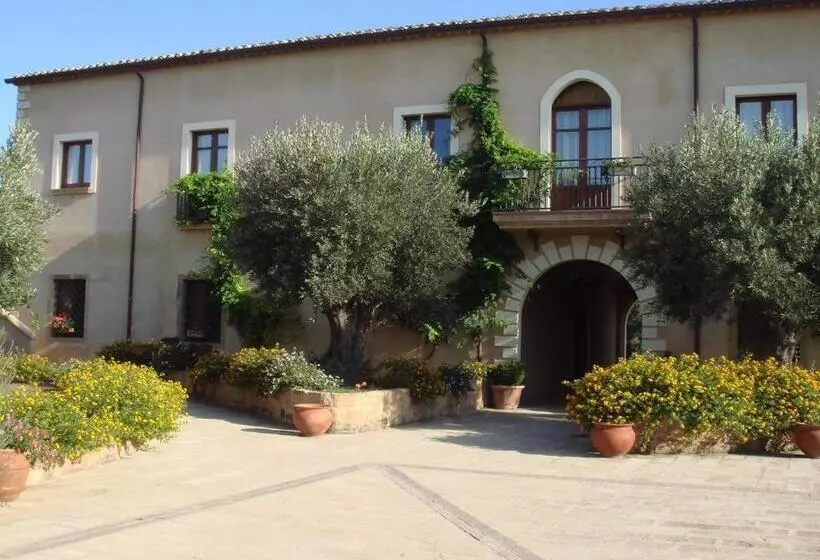 هتل Il Borghetto Beach Club Resort